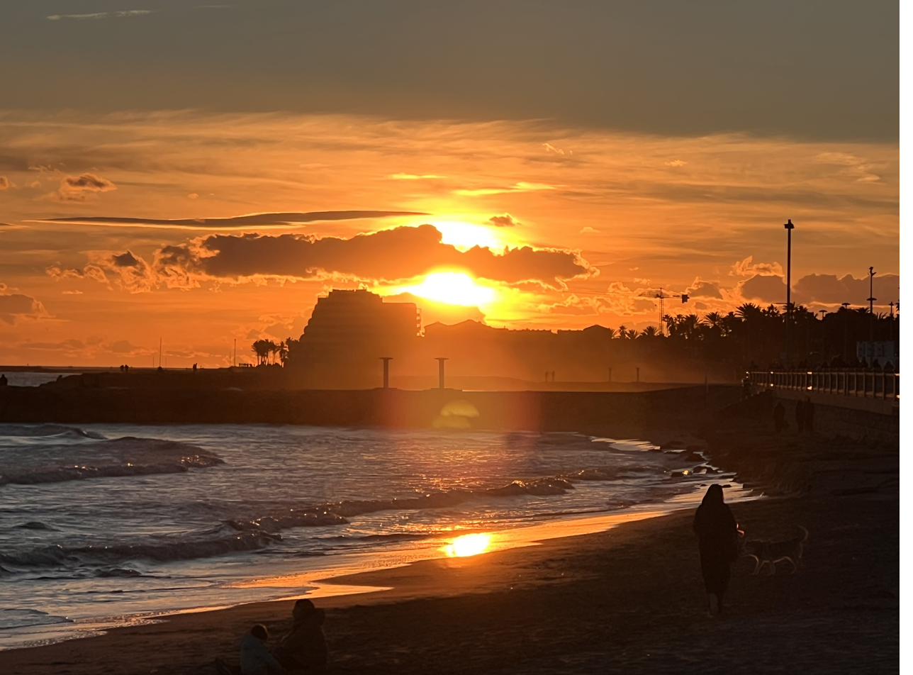 Capvespre a la platja de Sitges